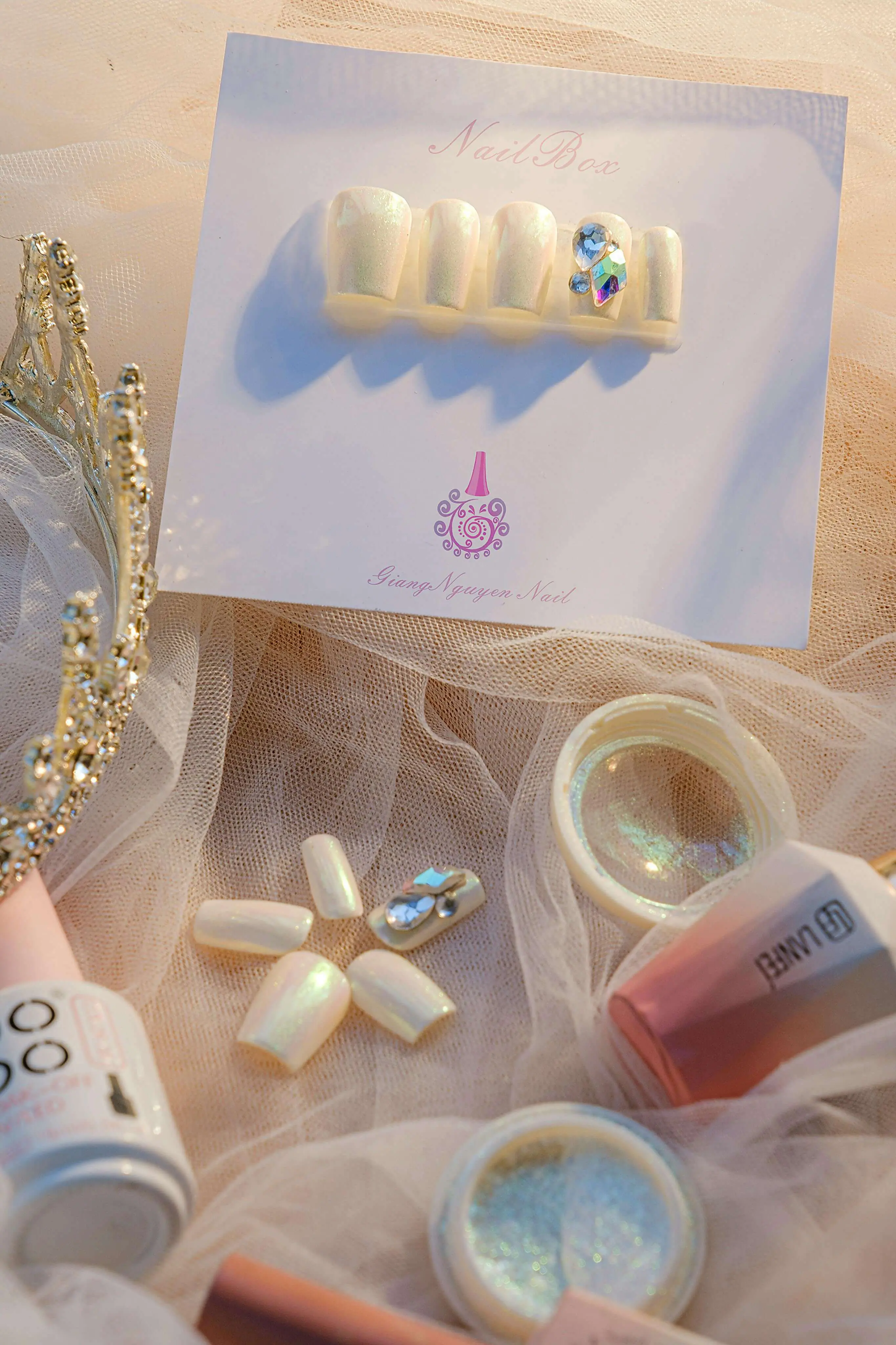 Soft neutral summer manicure with a glossy finish